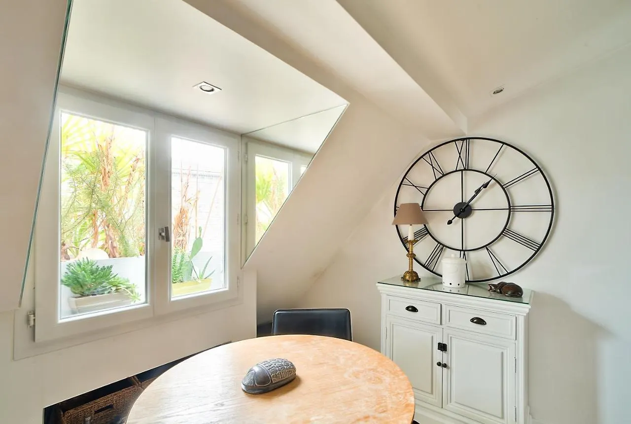 Marais Chic Heart Of Paris, Premium Location ! Apartment 0*, Paris France